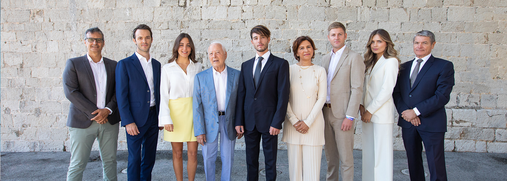 banner-whoweare-desktop-1